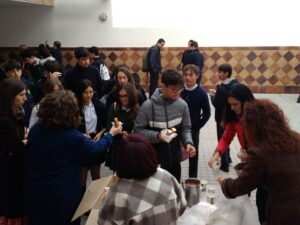 Celebramos el Día del Patrocinio de María desayunando bollos con chocolate